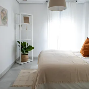  Apartment Homely Larios